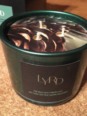 AVON BALSAM FIREPLACE CANDLE NEW IN BOX 11OZ